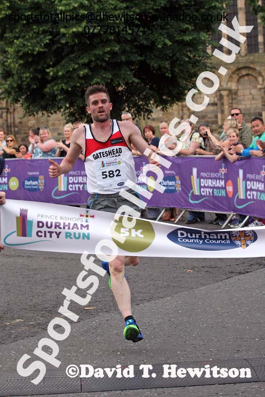 Prince Bishops Durham City 5k Road Race. Photo: David T. Hewitson/Sports for All Pics